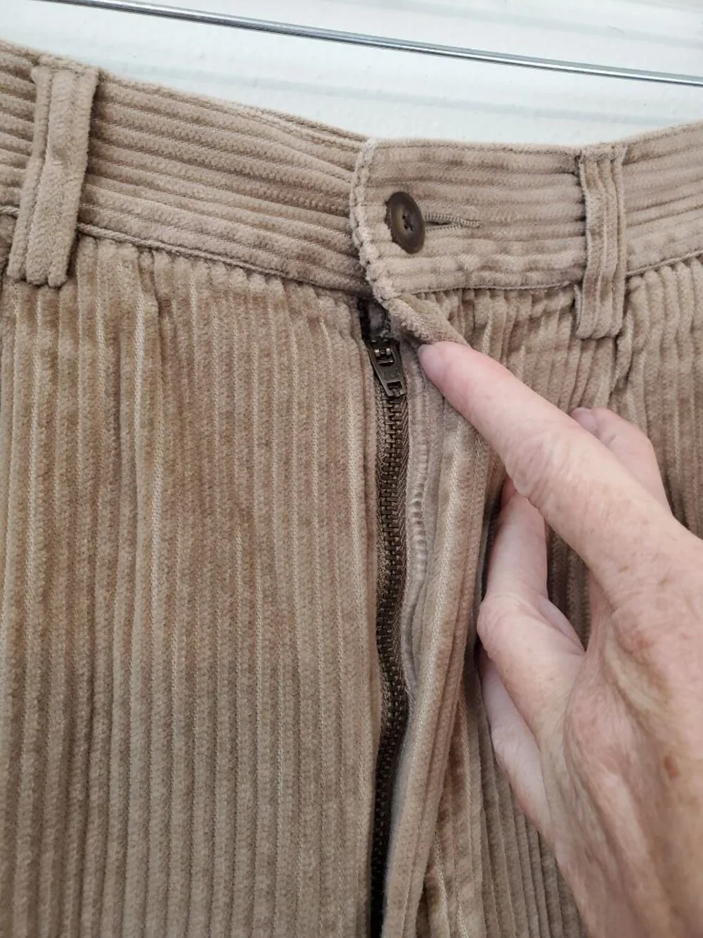 Eddie Bauer women's vintage corduroy cuffed hem pants